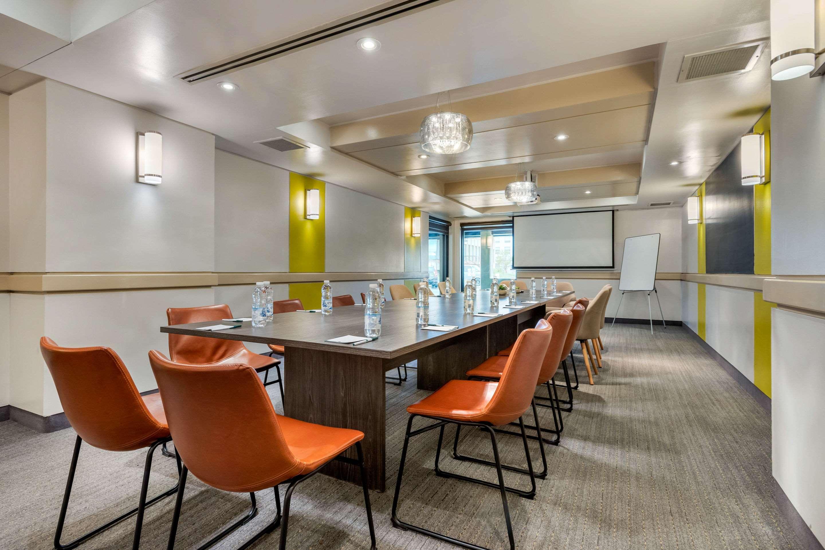 Quality Hotel Dorval Aeroport Екстер'єр фото