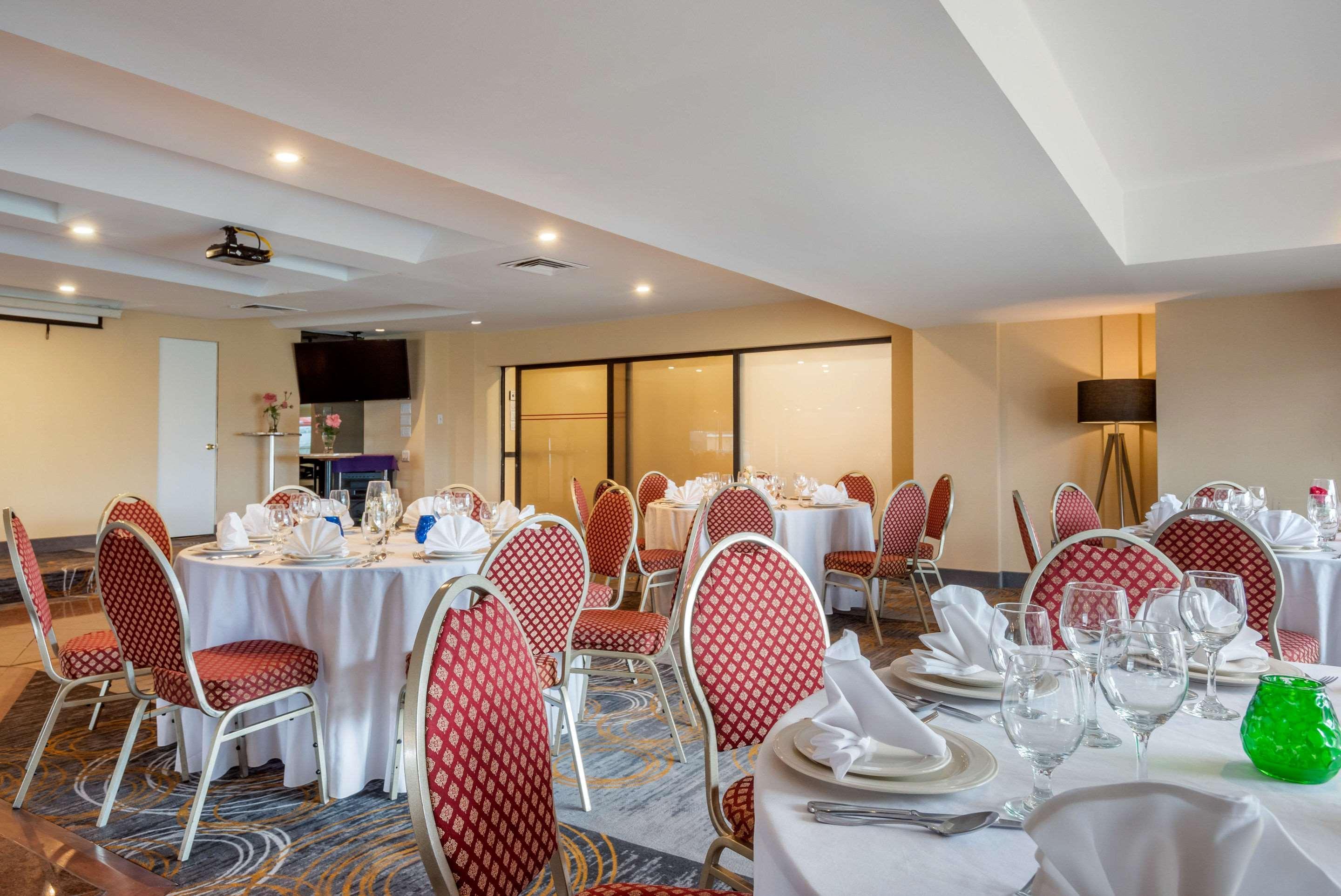 Quality Hotel Dorval Aeroport Екстер'єр фото