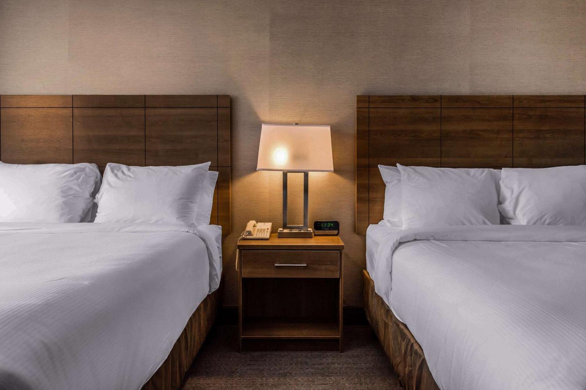 Quality Hotel Dorval Aeroport Екстер'єр фото