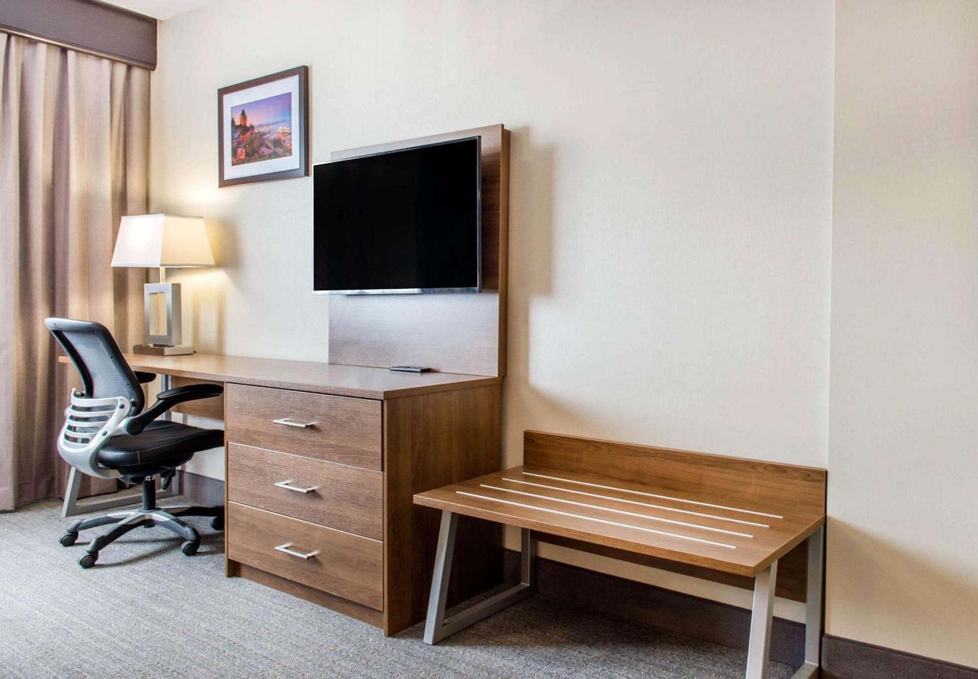 Quality Hotel Dorval Aeroport Екстер'єр фото